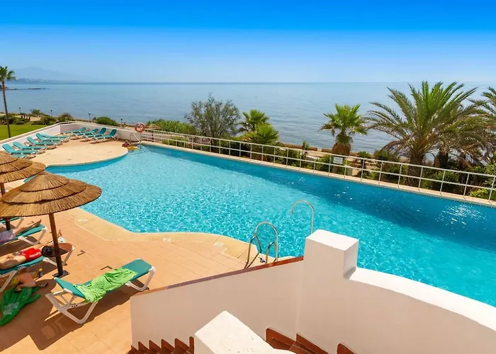 Apartment Large Beachfront